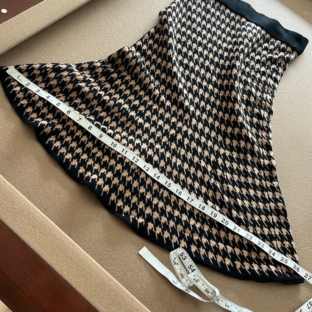ANN TAYLOR HOUNDSTOOTH TRUMPET SWEATER SKIRT - XS - Picture 11 of 11